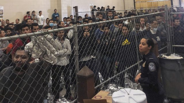 Guatemala anuncia plan de contingencia para futuras caravanas de migrantes
