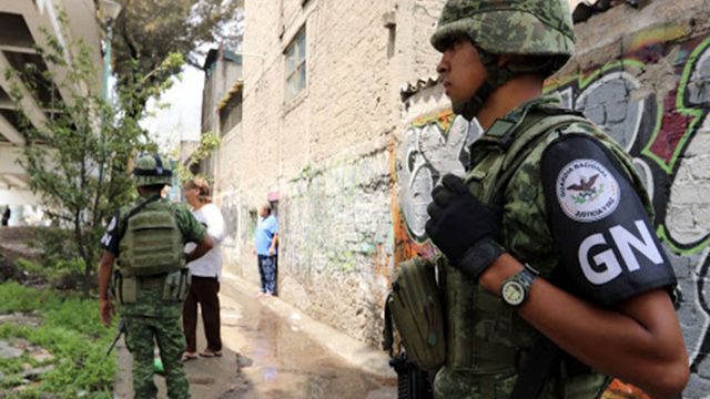 México refuerza controles en frontera con Guatemala