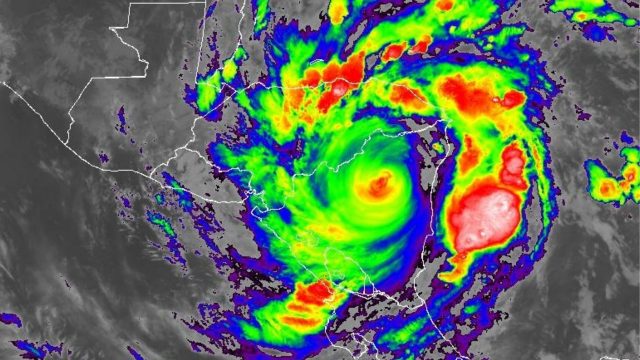 Pronostican 17 tormentas tropicales para 2021; ocho serán huracanes