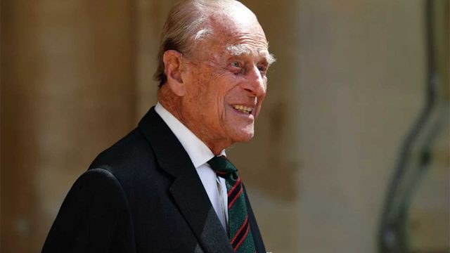 Príncipe Felipe de Gran Bretaña, esposo de la reina Isabel, muere a los 99 años