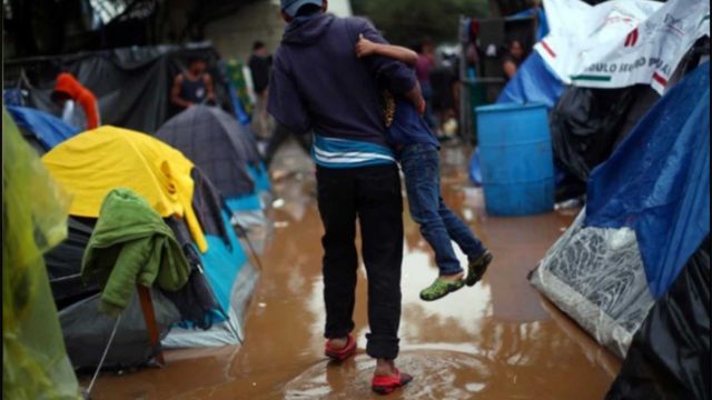 Autoridades migratorias de EE. UU. no arrestarán a mujeres embarazadas o lactantes
