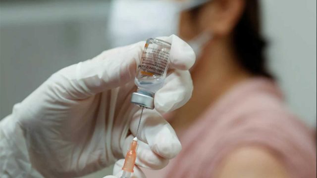 Vacunación contra el COVID-19 en Brasil logra bajar la tasa de ocupación de los hospitales
