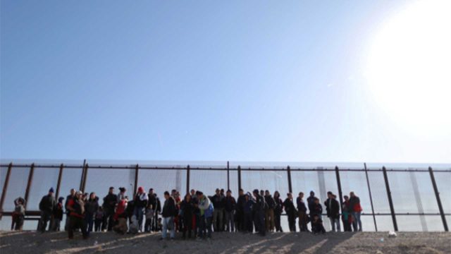 EE.UU. defiende el “derecho a permanecer” de los migrantes en Centroamérica