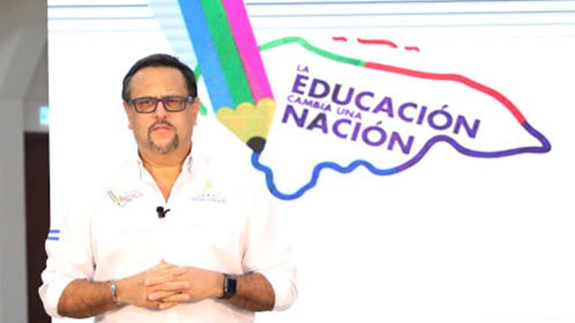 Educación anuncia retorno a clases bajo modalidad semipresencial