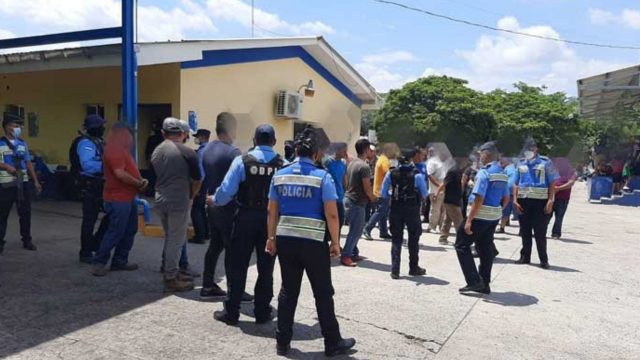 Honduras: Detienen a nicaragüenses que eran transportados por coyotes