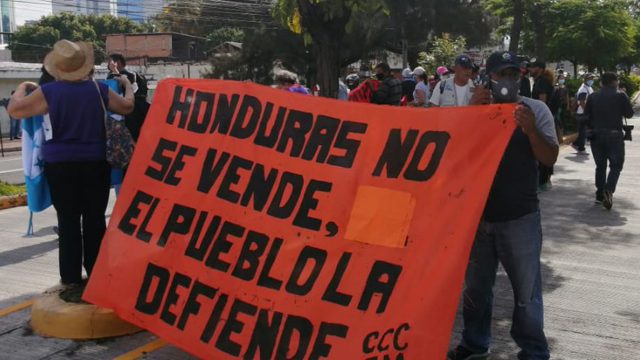 Solo la insurrección popular puede frenar surgimiento de las Zedes, según exfiscal