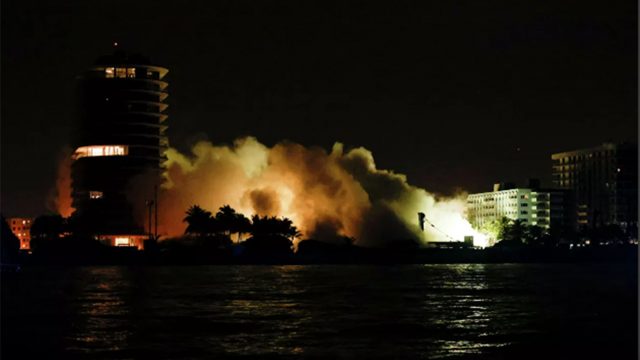 Completada la demolición del edificio colapsado en Florida