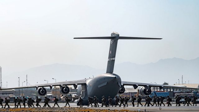 UE ve «imposible» evacuar a sus aliados de Afganistán al 31 de agosto; culpa a EE.UU.