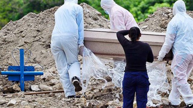 Funerarias reportan más de 22 mil muertes por coronavirus y Sinager nueve mil 700