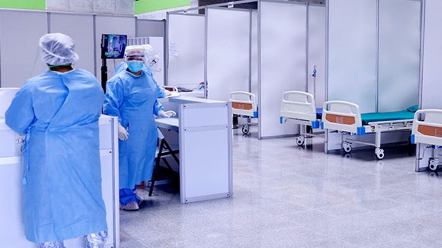 UNAH avanza hacia la presencialidad y ya no atenderá pacientes con coronavirus