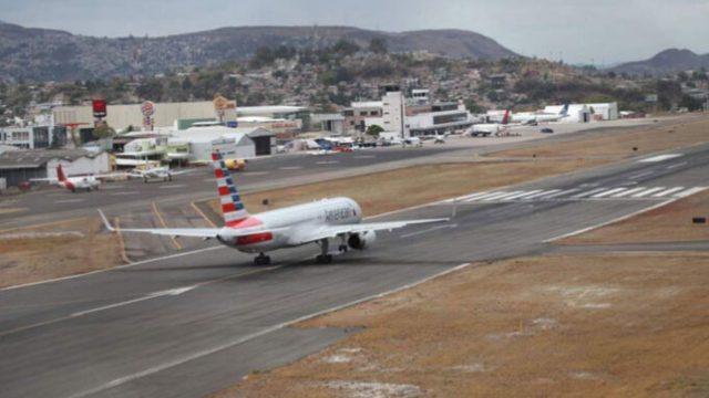 Expertos solicitan no cerrar aeropuerto Toncontín a llegada y salida de vuelos internacionales