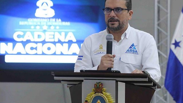 Denuncian que extensión del contrato al jefe de Arsa es una burla al nuevo gobierno