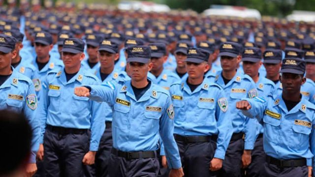 Oficiales removidos por junta depuradora se reintegrarán a la Policía