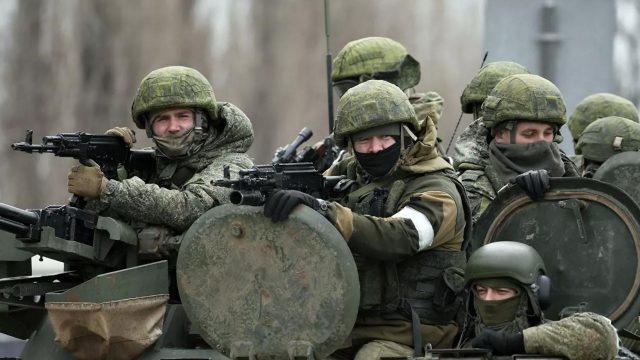 Bruselas anuncia un paquete de ayuda a gran escala a Kiev para «su futuro en la UE»
