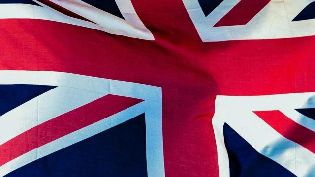 La oposición británica insta al Gobierno a acelerar las medidas contra Rusia