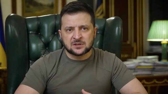 Zelenski cataloga de «carnicería» acciones de tropas rusas en Ucrania