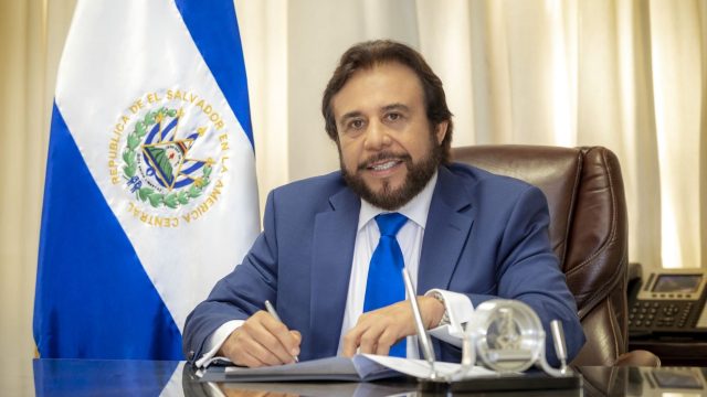 Vicepresidente salvadoreño defiende ley sobre medios: «No es censura»