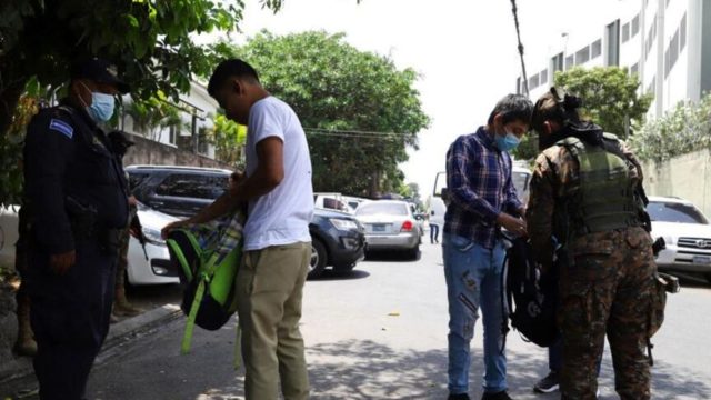 El Salvador: advierten sobre excesos de las autoridades en lucha contra pandillas
