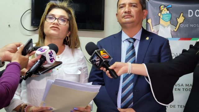 «Pido que no aparezca mi fotografía, ni el del Partido Nacional» solicita la candidata Selfida Bustillo
