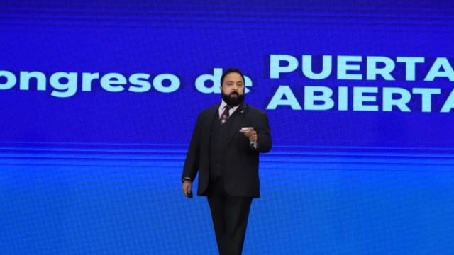 Legislatura de Oliva derrochó el dinero en alimentos y transporte privado