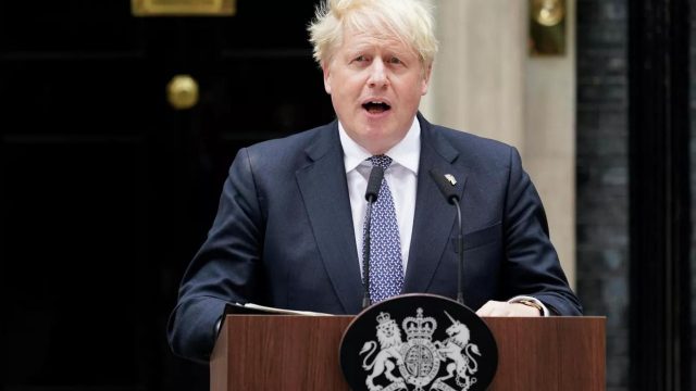 Johnson se va, pesquisas quedan: legado escandaloso de primer ministro
