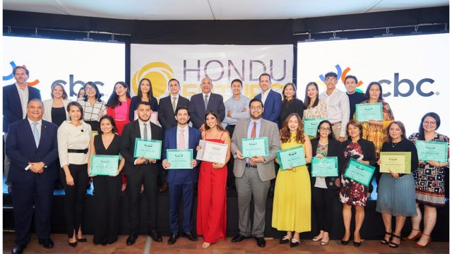 HonduFuturo anunció la 9na generación de jóvenes beneficiarios para becas internacionales de posgrado
