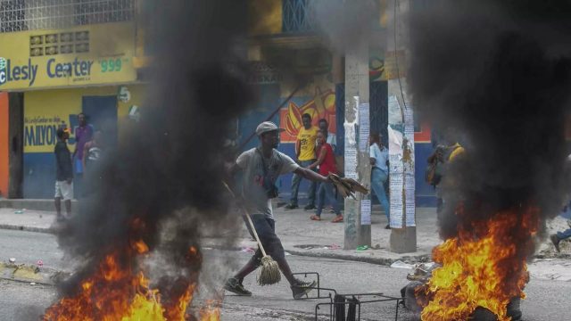 Un fallecido y varios heridos dejan los movimientos de protestas en Haití
