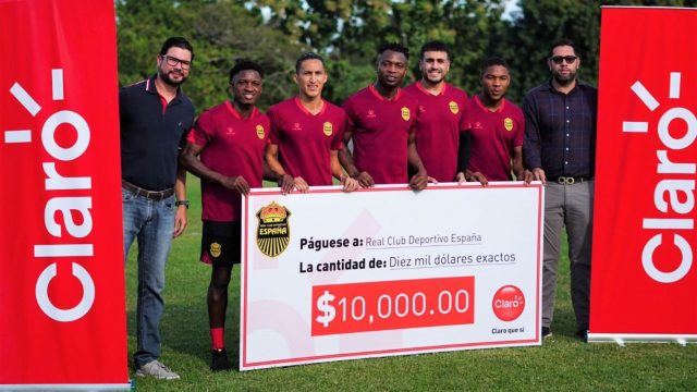 Claro reconoce el buen desempeño del Real Club Deportivo España