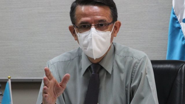 Parlamentarios aseguran que existe boicot en compra de medicamentos