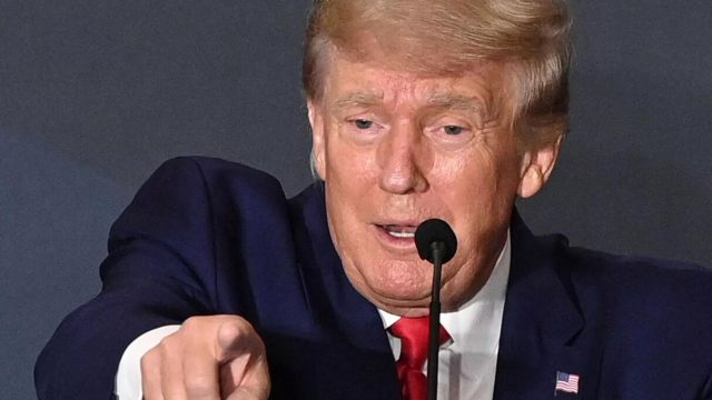 Trump aprueba la compra de Elon Musk: «Twitter está en buenas manos»