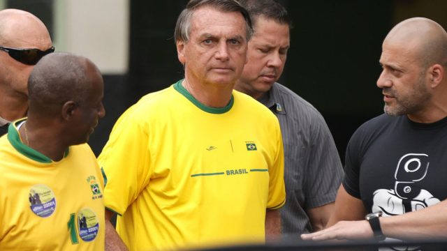 Bolsonaro se mantiene en silencio sobre su derrota frente a Lula en Brasil