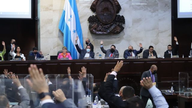 Diputados esperan nómina final de magistrados para construir consensos
