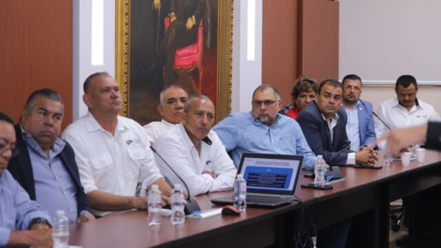 Amhon pide a diputados apoyar de forma unánime el proyecto de Ley de Justicia Tributaria
