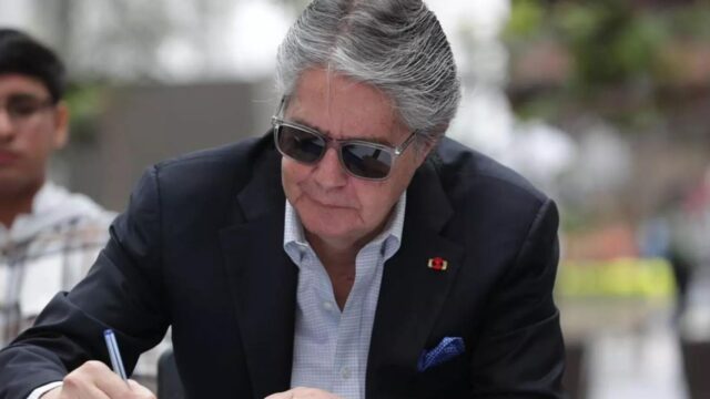 El presidente de Ecuador disuelve la Asamblea Nacional mediante la muerte cruzada