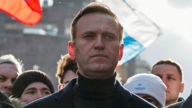 Muere líder opositor ruso Alexei Navalny en cárcel del Ártico, Kremlin recibe fuertes críticas