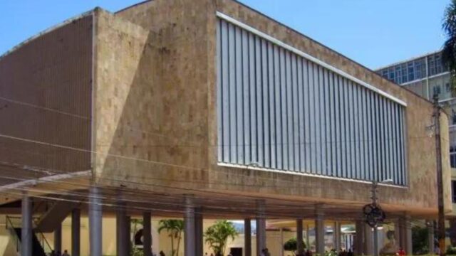 El Congreso aprueba multimillonario préstamos para reparar y construir carreteras
