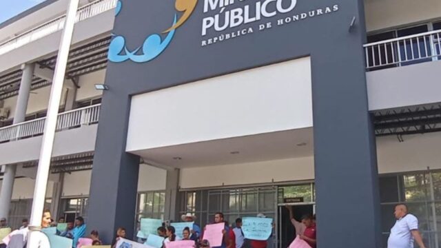 Líderes comunitarios de Tocoa prominería se reúnen con fiscal general para denunciar muertes violentas que están impunes