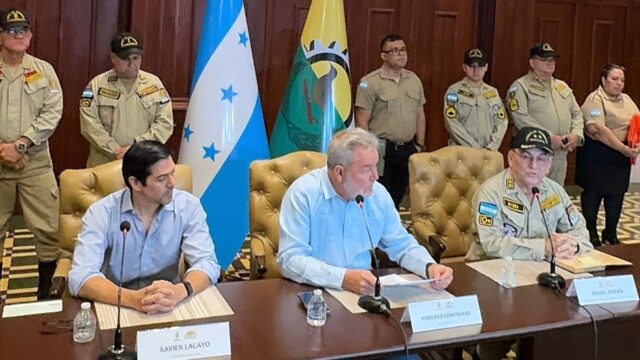 Cuerpo de Bomberos declina de cheque entregado por el alcalde sampedrano Contreras