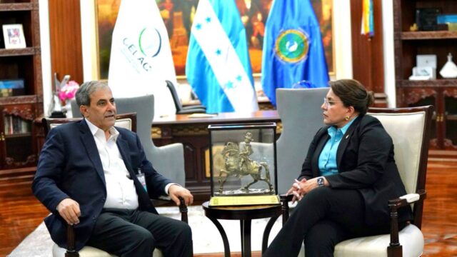 Presidenta Castro y la CCIC acuerdan plan para generación de empleo de Honduras