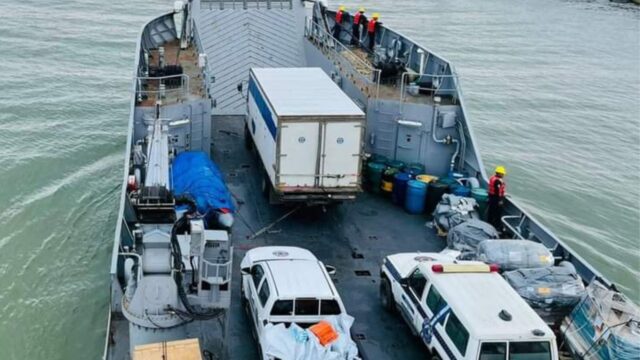 Mas de 30 toneladas de insumos médicos llevan las Fuerzas Armadas a Roatán