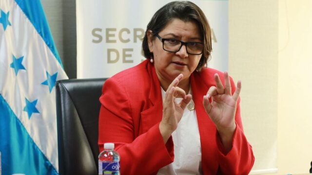 El BID cancela fondos para pagar el sueldo de consultoría a cuñado de Carla Paredes