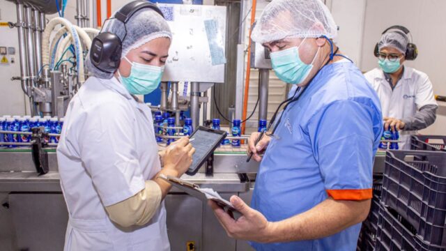 Lacthosa reconocida nuevamente por great place to work como una de las mejores empresas para trabajar en manufactura y producción