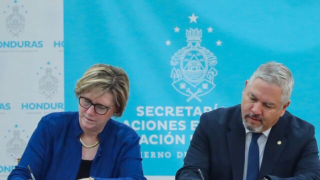 Estados Unidos y Honduras firman convenio para devolver bienes incautados