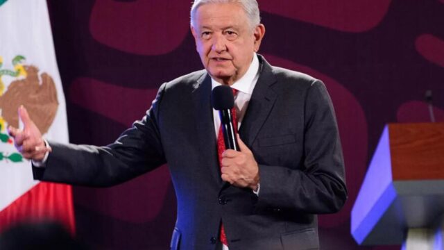 AMLO dice que EEUU y Europa necesitan «una transformación» para salir de «la decadencia»