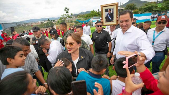 Castro reconoce que un miembro de su partido cometió un error deplorable