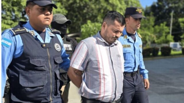 Policía Nacional captura al administrador de la aduana La Mesa por recibir sobornos