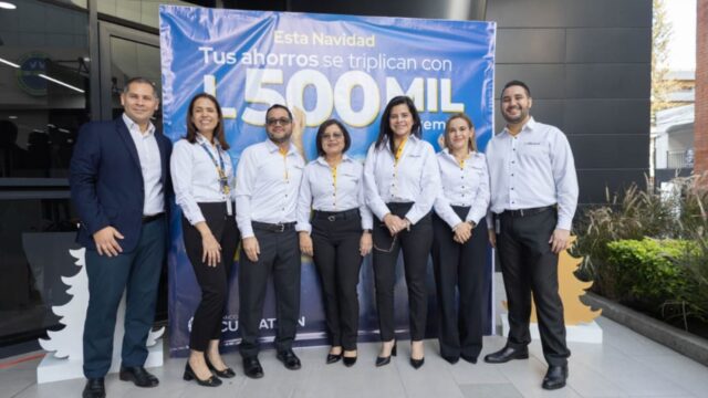 Banco CUSCATLAN lanza su Promoción ¡En esta Navidad tus ahorros se triplican!