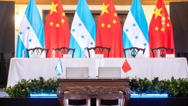 Honduras suscribe convenio con China para la construcción de escuelas agrícolas