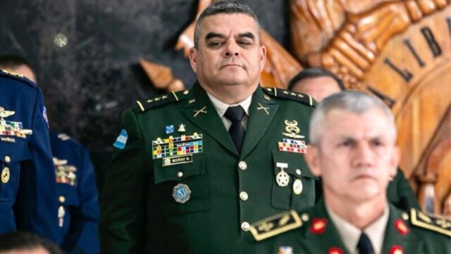 General Ramiro Muñoz es relevado de la PMOP y queda al frente de la INP
