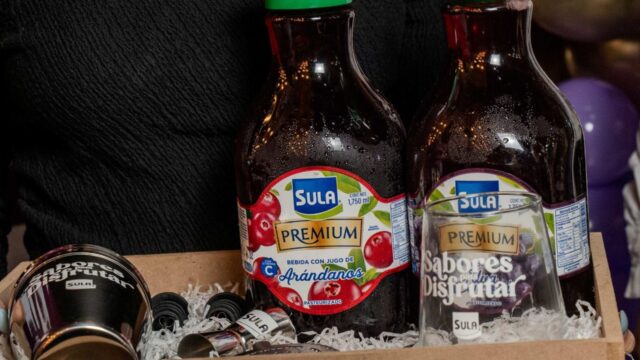 Sula lanza nuevos jugos premium de arándano y uva concord